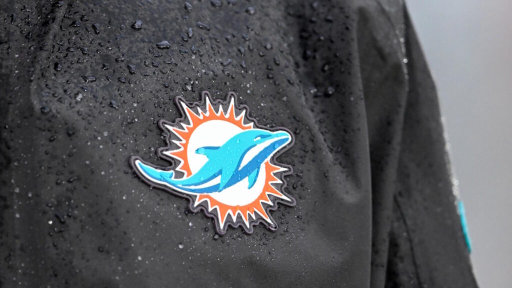 Dolphins OLBs coach Ryan Crow arrested and charged with domestic battery, placed on administrative leave