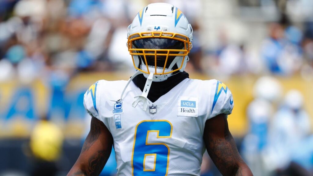 Chargers' Denzel Perryman released from custody with weapons charges dropped, per report