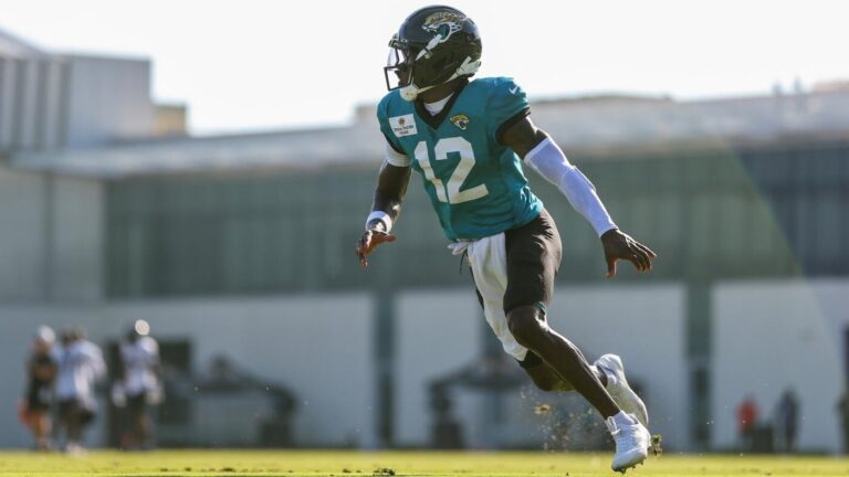 Davante Adams skeptical of Travis Hunter playing both ways: 'You gotta tackle Derrick Henry with that frame'