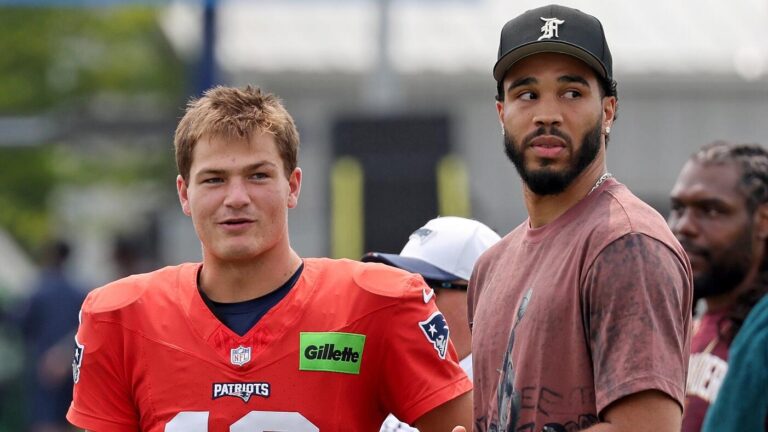 Jayson Tatum injury: Celtics star, recovering from Achilles tear, seen without walking boot at Patriots camp