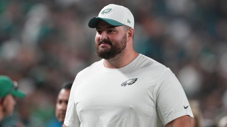 Landon Dickerson injury: Eagles Pro Bowl lineman carted off practice field with apparent lower leg issue