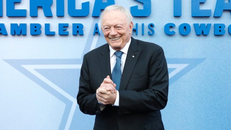Cowboys' Jerry Jones reveals he survived stage 4 cancer battle over 10 years: 'I now have no tumors'