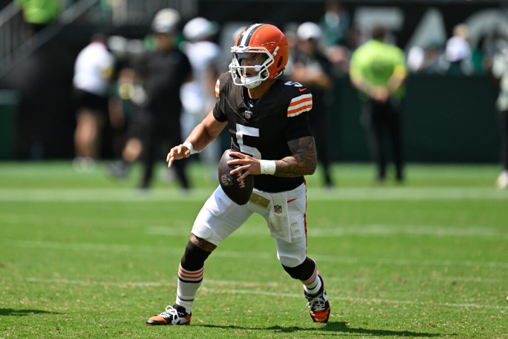 Browns' Dillon Gabriel clarifies 'entertainers' and 'competitors' comment, wasn't referencing Shedeur Sanders