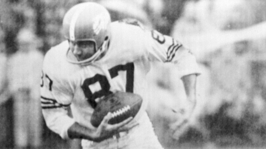 Lionel Taylor dies at 89: Broncos Ring of Fame receiver was first to log 100 catches in a season