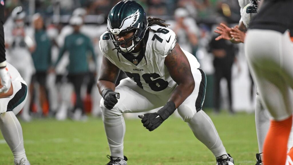 Eagles to waive OL Kenyon Green five months after trading for former first-round pick