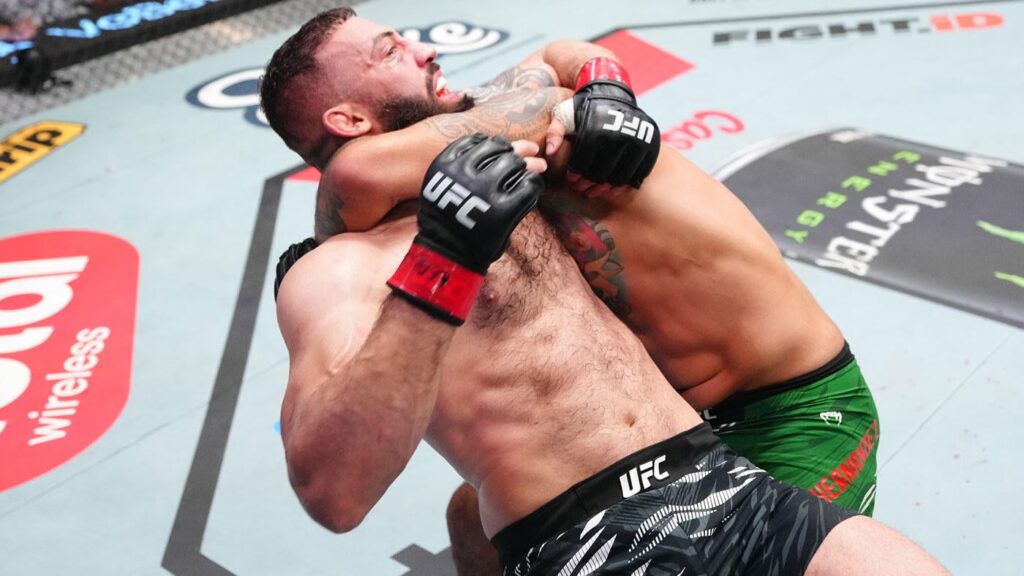 UFC Fight Night results, highlights: Anthony Hernandez bullies, scores stunning submission of Roman Dolidze