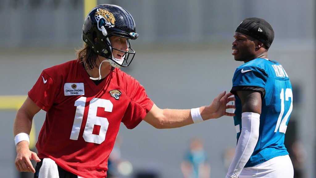 Jaguars' Trevor Lawrence says 'selfishly' he 'definitely' wants two-way star Travis Hunter on offense more