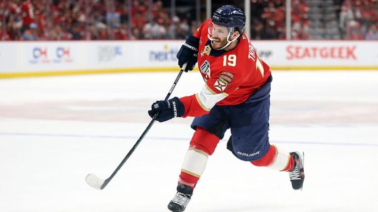 Panthers' Matthew Tkachuk considering surgery ahead of 2025-26 season, would miss 2-3 months with procedure