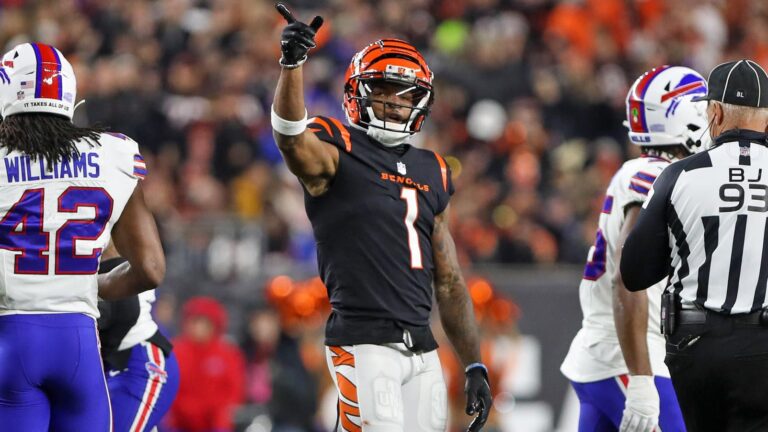 Fantasy Football 2025 Salary cap draft results, recap: Every bid, best buys, worst values, strategies, more