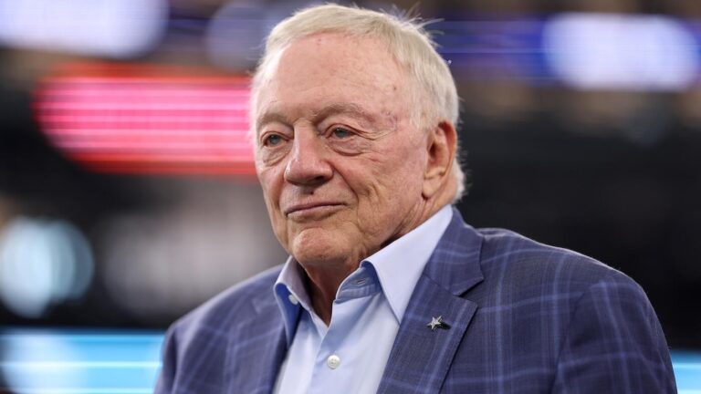Cowboys owner Jerry Jones says it's 'a team thing' when referring to Micah Parsons' contract situation