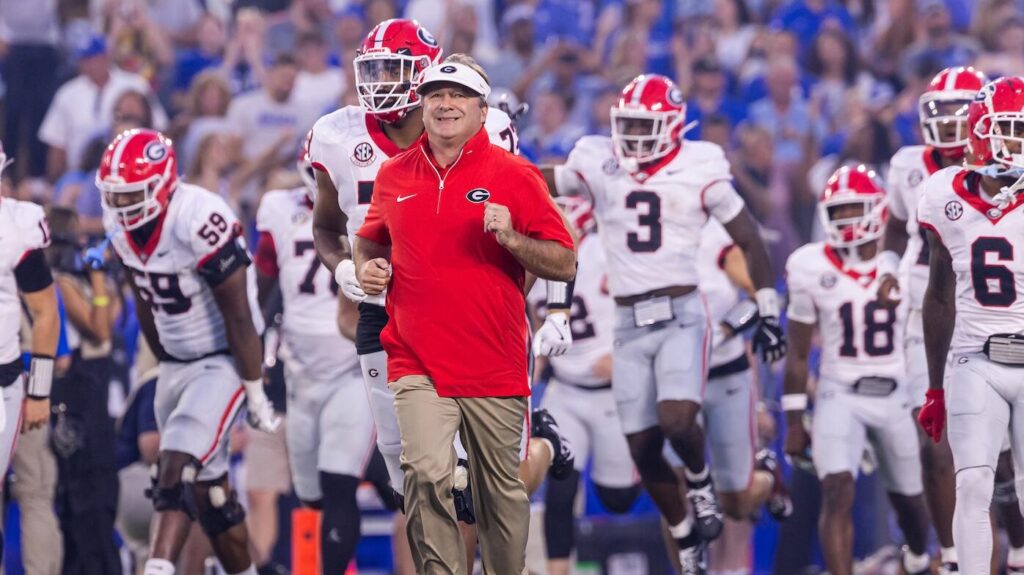 College football odds: Georgia, Notre Dame among best win total bets to make ahead of 2025 season