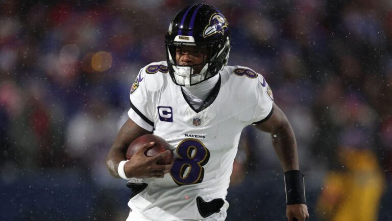 Ravens QB Lamar Jackson drops trademark challenge to Troy Aikman over the use of No. 8