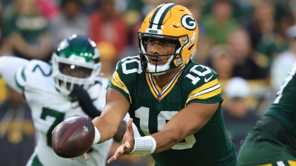 Packers QB Jordan Love will have procedure on left thumb ligament, hopes to return to practice next week