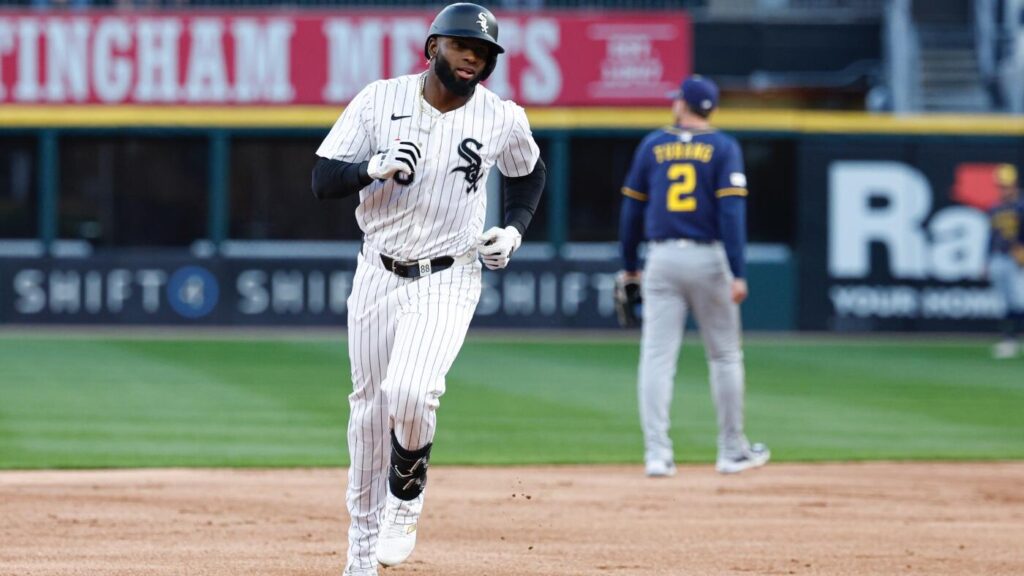 How and where to bet MLB player prop picks, odds for Aug. 17: Luis Robert Jr. among best bets for Sunday