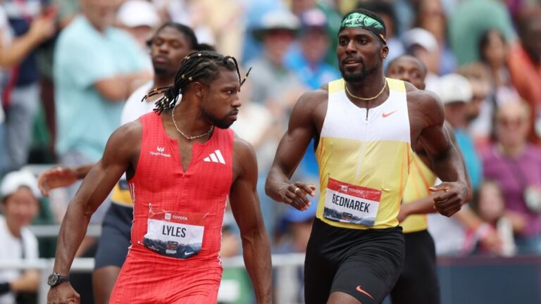 WATCH: Noah Lyles taunts Kenny Bednarek after win in 200-meter final; Bednarek shoves him back