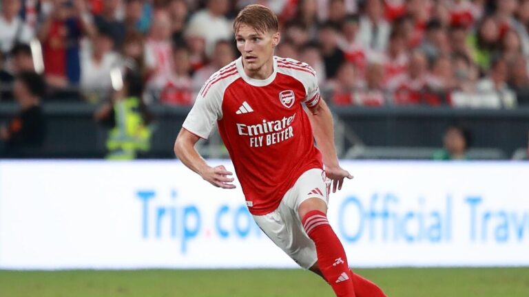 Arsenal vs. Leeds prediction, odds, start time: 2025 English Premier League picks for Saturday, Aug. 23