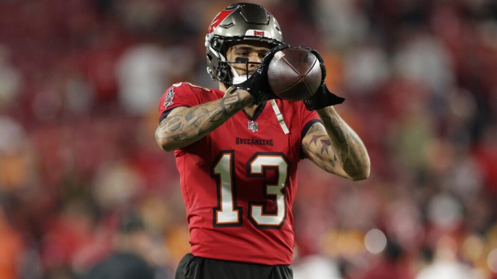 Fantasy Football expert vs. NFL prop odds: Six receivers projected to smash over/unders in betting market