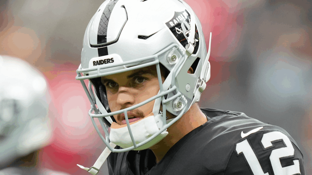 Raiders QB Aidan O'Connell fractures wrist in preseason finale, muddies depth behind Geno Smith