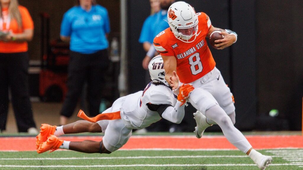 Hauss Hejny injury: Oklahoma State QB out significant amount of time with broken foot