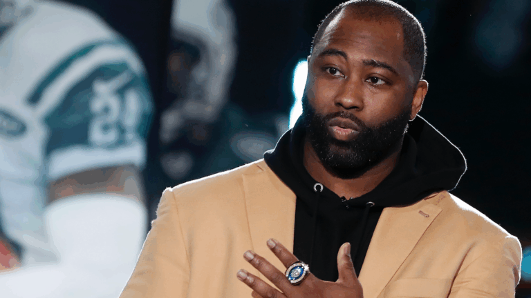 Micah Parsons contract negotiations: Darrelle Revis torches Jerry Jones, rips NFLPA for Cowboys saga