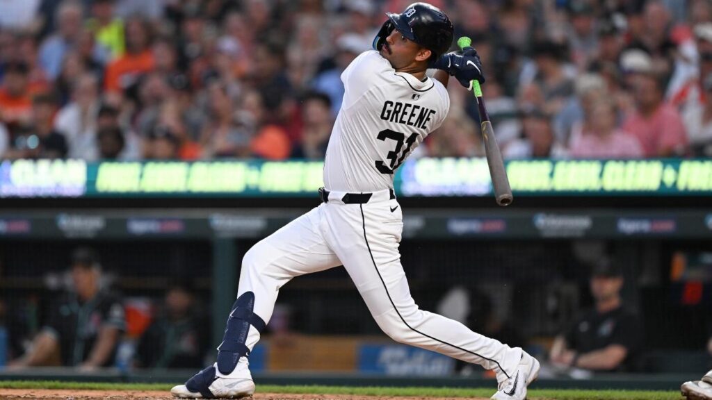 Free MLB player props, odds for August 11: Use Elly De La Cruz and Riley Greene in Monday MLB props