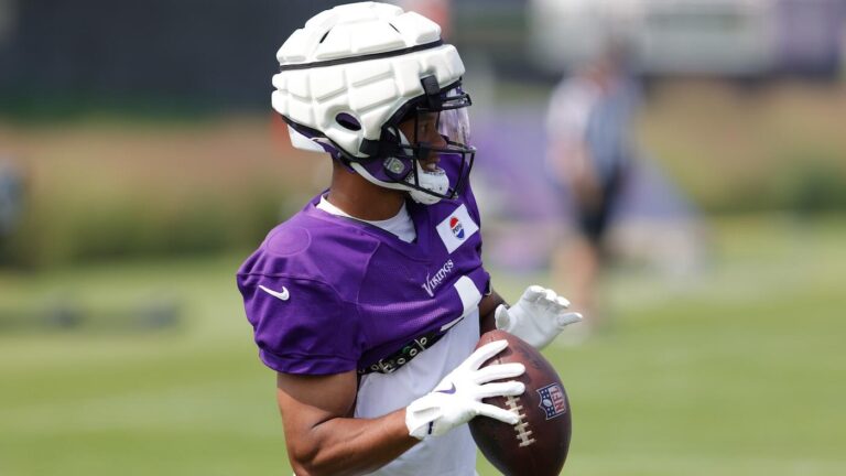Vikings' Rondale Moore carted off field with apparent lower-body injury during preseason matchup vs. Texans