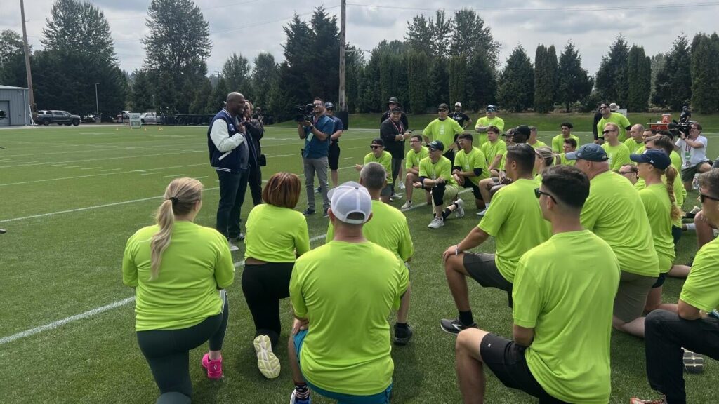 Seahawks legend Shaun Alexander talks participation in USAA Salute to Service NFL Boot Camp