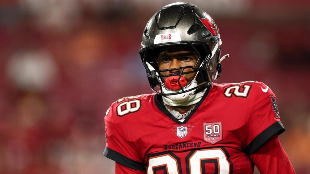 LOOK: Shilo Sanders ejected after punching Bills player in Buccaneers preseason finale