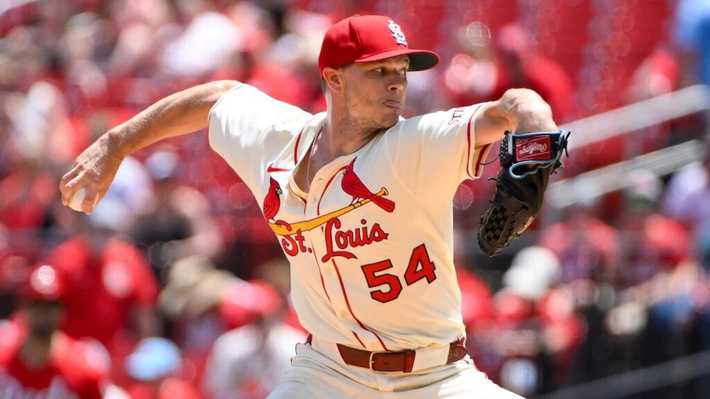 Today's top games to watch, best bets, odds: Cubs vs. Cardinals, NFL preseason and more