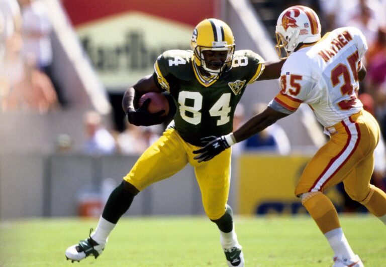 Why Packers Hall of Fame WR Sterling Sharpe's career was cut short, HOF induction long overdue
