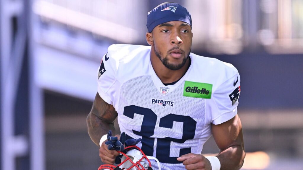 Fast-rising Patriots rookie TreVeyon Henderson may have to fight to be a must-start Fantasy RB