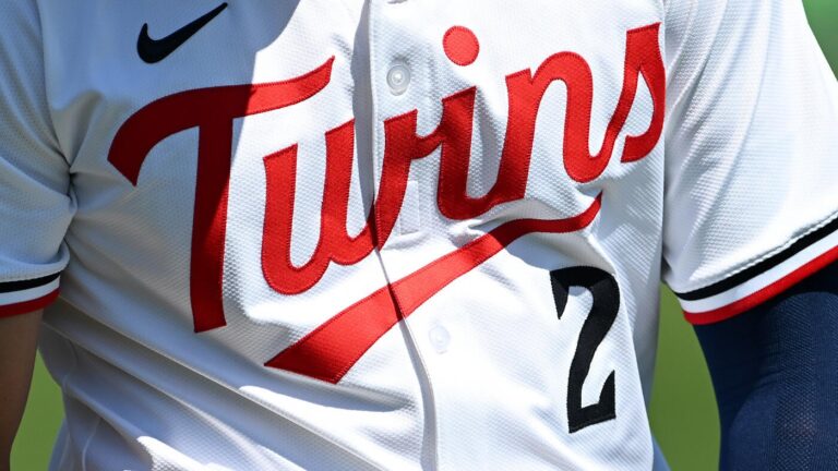 Twins sale: 'Momentum' building toward deal after Minnesota trades away 10 of 26 players on active roster