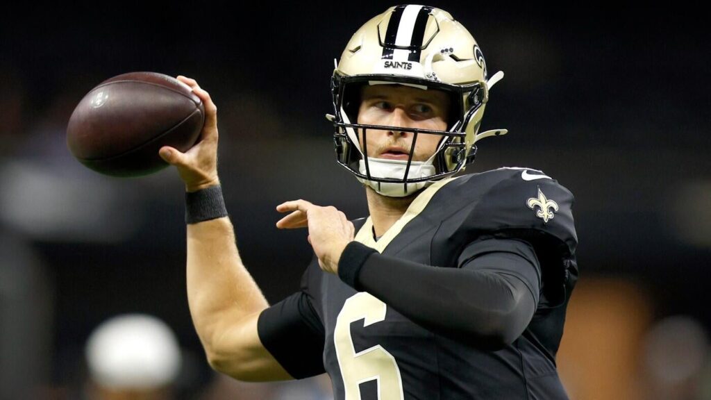 Predicting the winner of each NFL quarterback battle, plus winners and losers from Week 2 of preseason