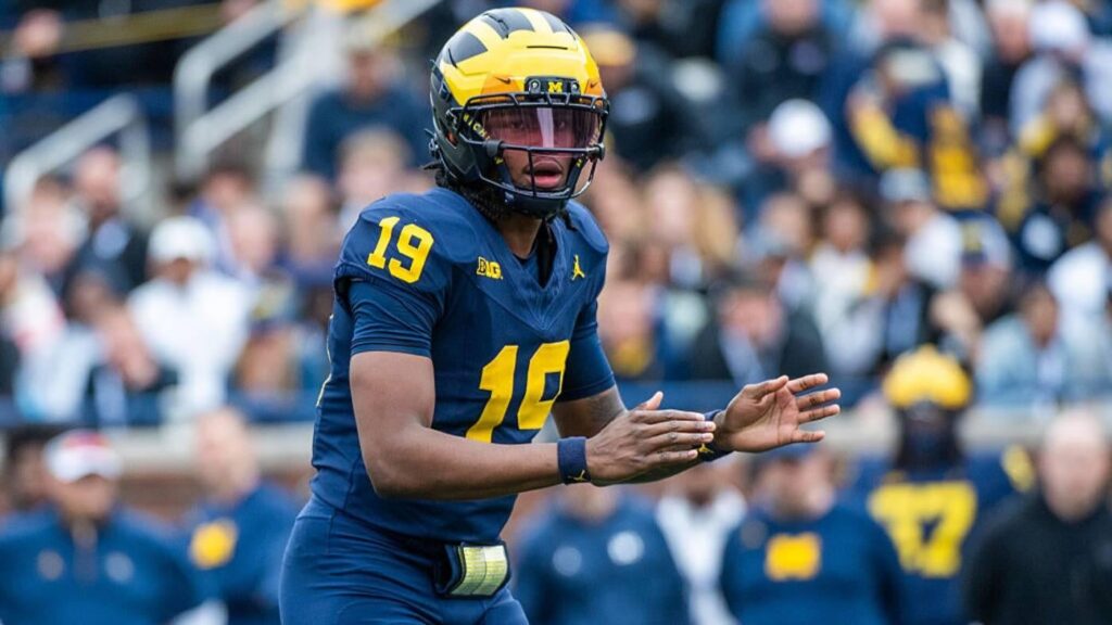 South Carolina, Michigan among teams that will go from ranked to unranked in 2025