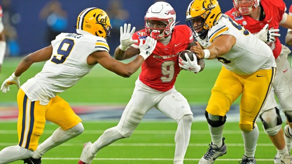 UNLV vs. Idaho State prediction, odds, time: 2025 Week 0 college football picks by expert on 78-58 run