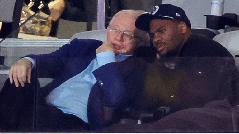 Micah Parsons timeline: With Cowboys star in limbo, here's how contract talks with Jerry Jones broke down
