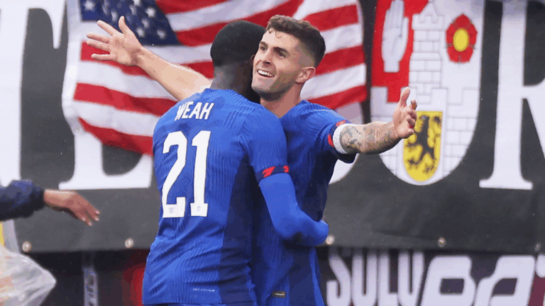 USMNT's Tim Weah slams 'really evil' Christian Pulisic critics: 'Those guys are chasing checks'