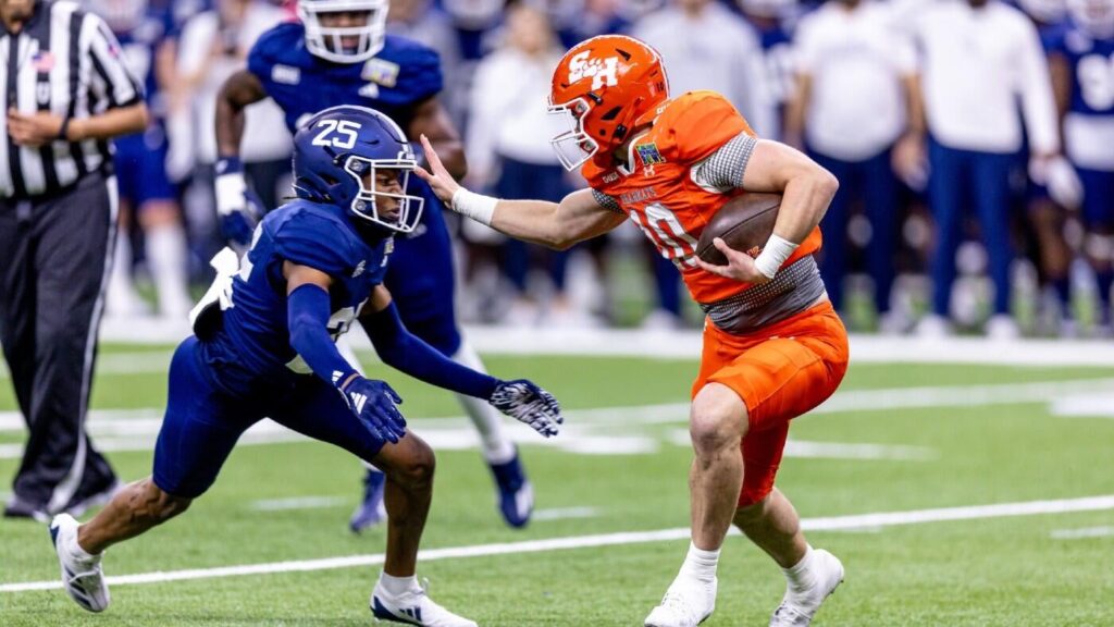 Sam Houston vs. Western Kentucky prediction, odds: 2025 Week 0 college football picks from expert on 12-3 run