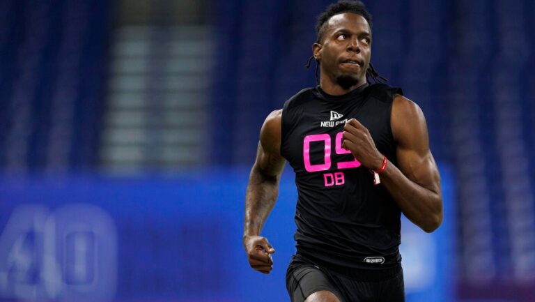 Bears fifth-round pick Zah Frazier to miss entire rookie season due to 'personal' situation