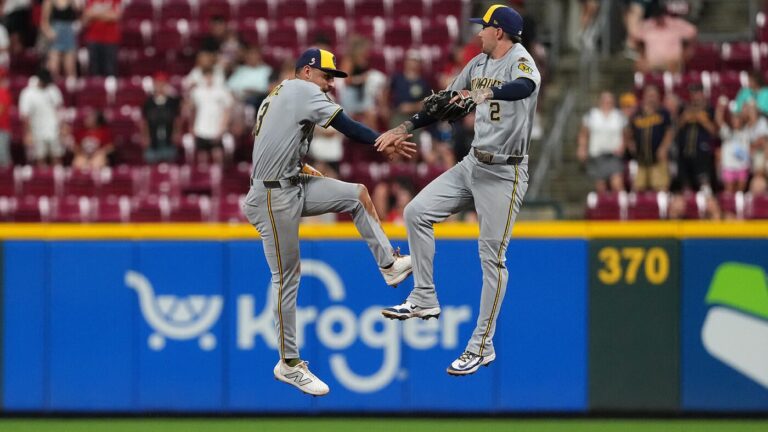 Brewers clinch MLB playoff berth: Milwaukee becomes first team in 2025 postseason, eyes baseball's best record