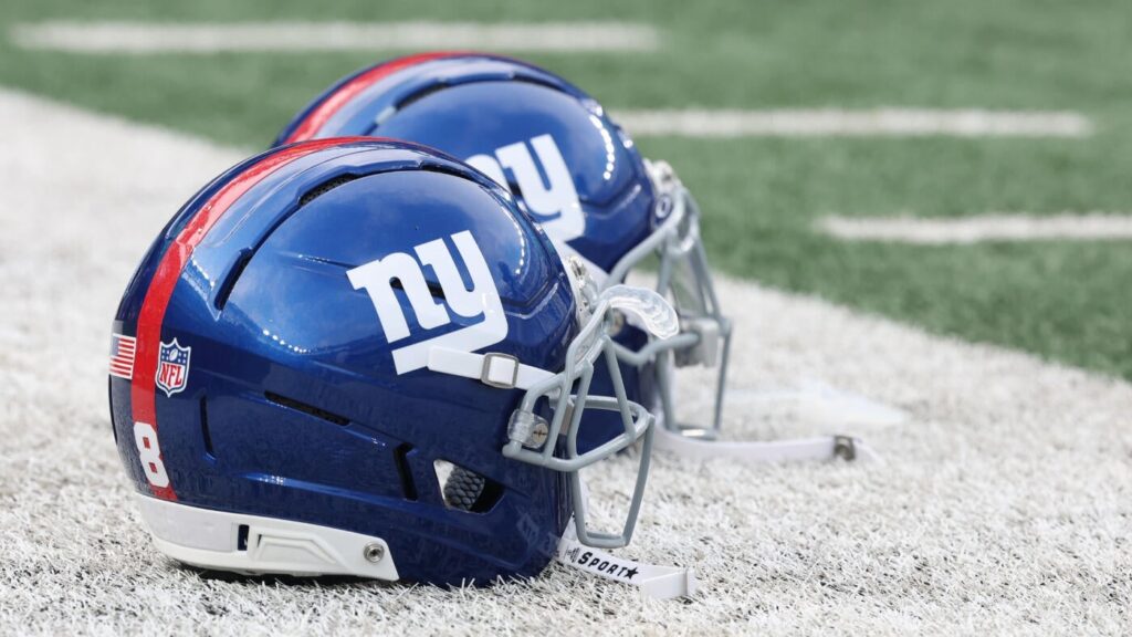 Giants sell minority ownership to Koch family as deal earns highest valuation for sports franchise, per report