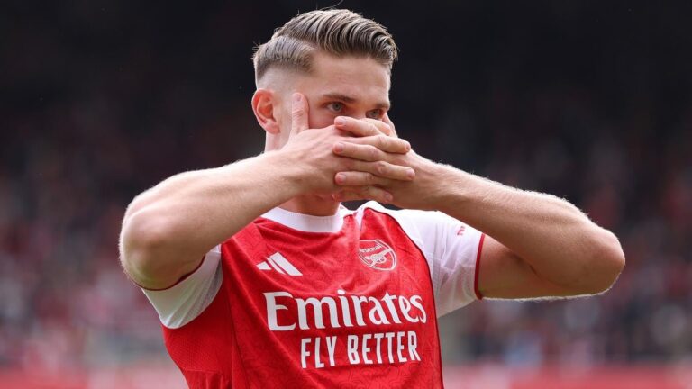 UEFA Champions League Matchday 1 storylines, schedule, live stream: How to watch UCL on Paramount+