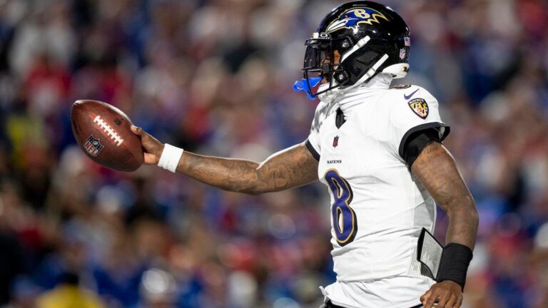 Fan who hit DeAndre Hopkins, Lamar Jackson during Bills game given indefinite ban from NFL stadiums