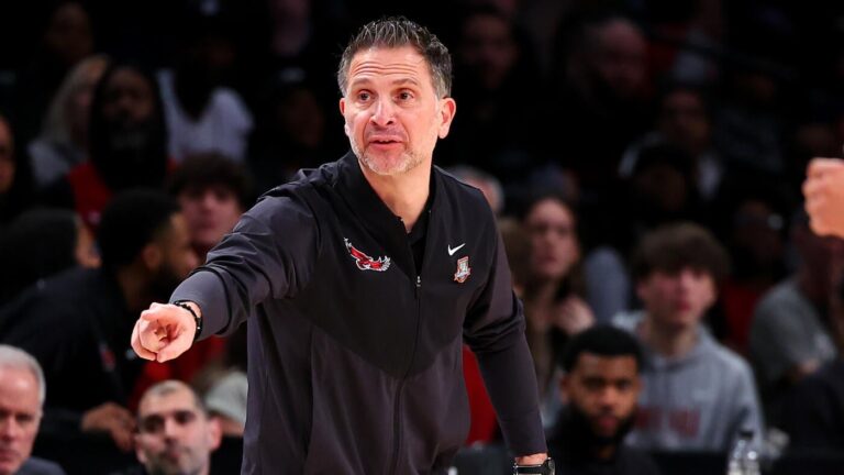 Billy Lange to join New York Knicks coaching staff: Saint Joseph's coach leaves after six seasons