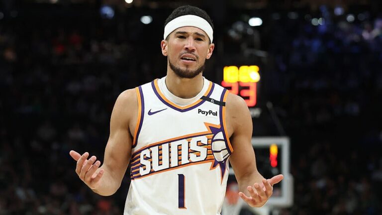 Suns' Devin Booker reflects on why last two years have been 'hardest' of his career