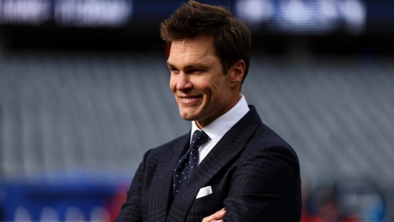 Antonio Pierce says Tom Brady's 'unprecedented' role was 'great asset' for Raiders in 2024