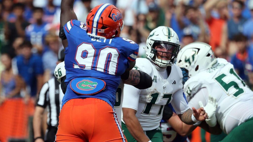 Florida DL Brendan Bett ejected after spitting on crucial final drive in upset loss to South Florida