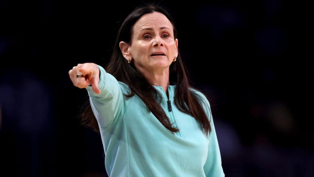 New York Liberty make coaching change as team chooses to not renew Sandy Brondello's contract