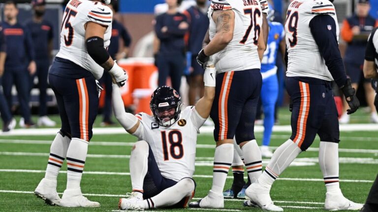 Week 2 NFL picks: Patrick Mahomes enters uncharted territory; Bears, Dolphins remain searching for answers