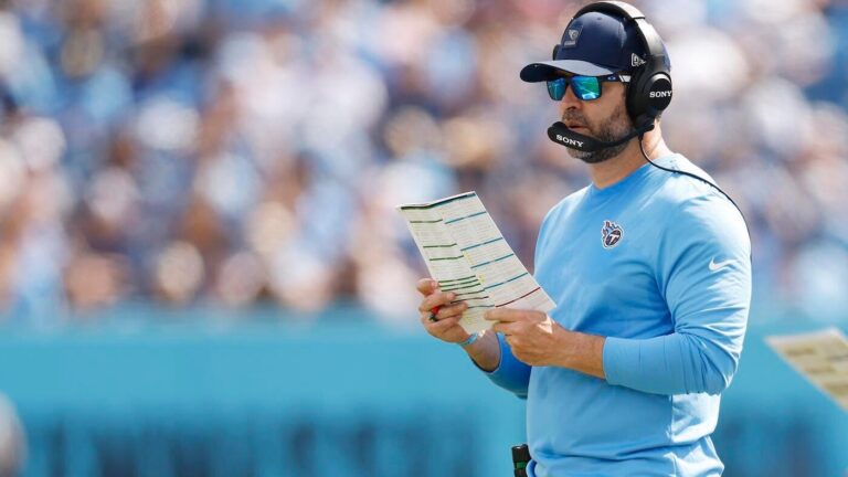 Brian Callahan gives up play-calling duties as Titans look to dig out of 0-3 hole